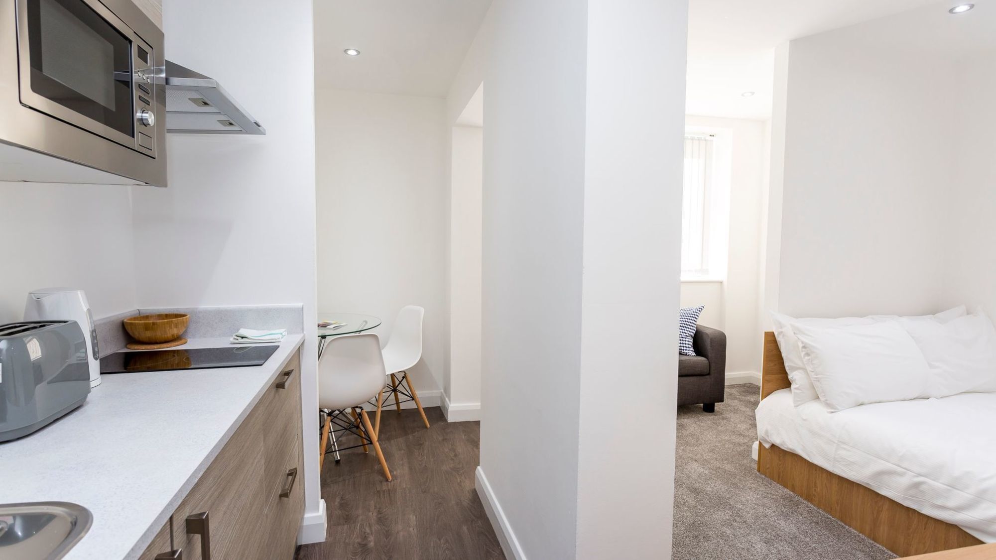Superb Studio In The Middle Of Манчестър Екстериор снимка